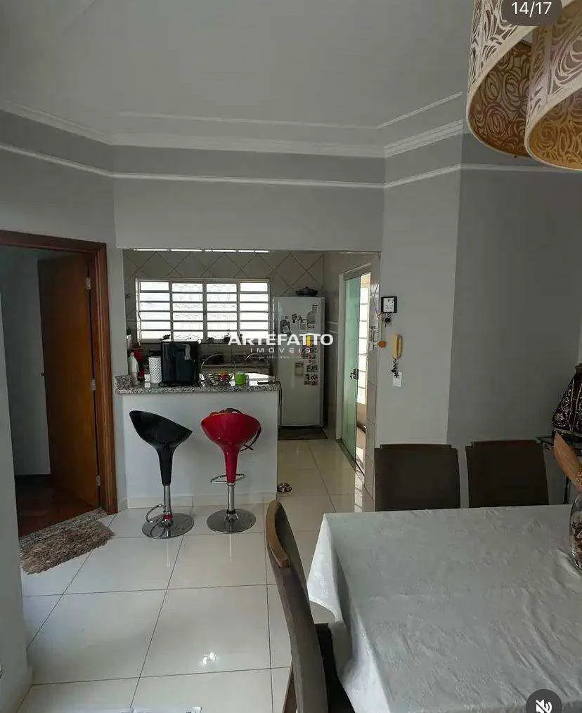 Imagem Casa à venda em Franca, Parque Franville, com 3 quartos, 190m2