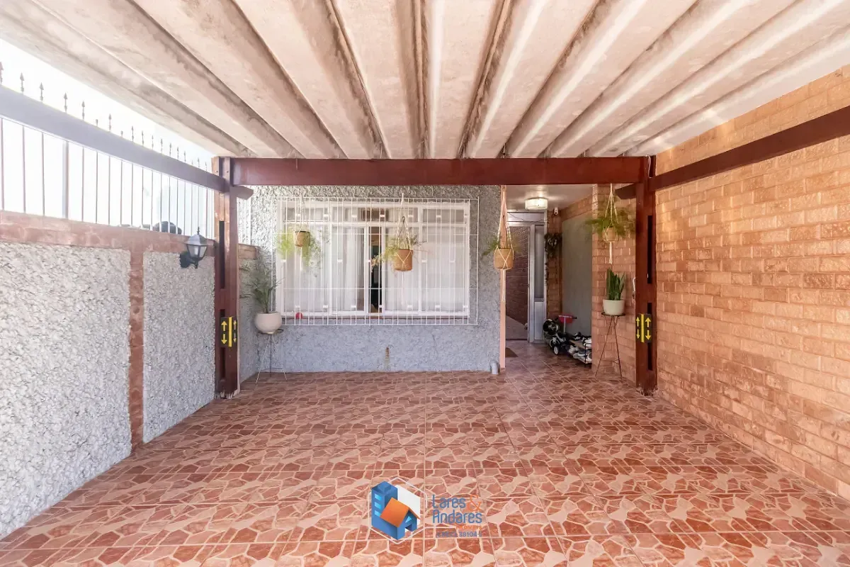 Imagem Sobrado para venda em Parque Maria Domitila com 3 quartos, 126m²