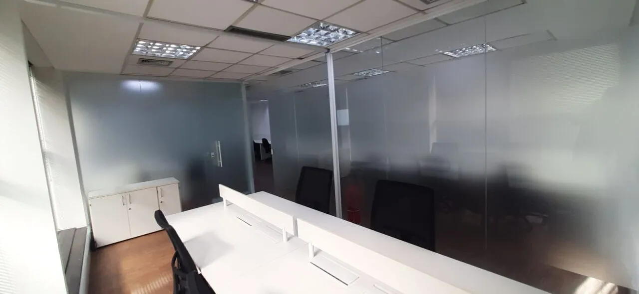 Imagem Andar Corporativo Mobiliado em Frente ao Shopping Vila Olímpia.