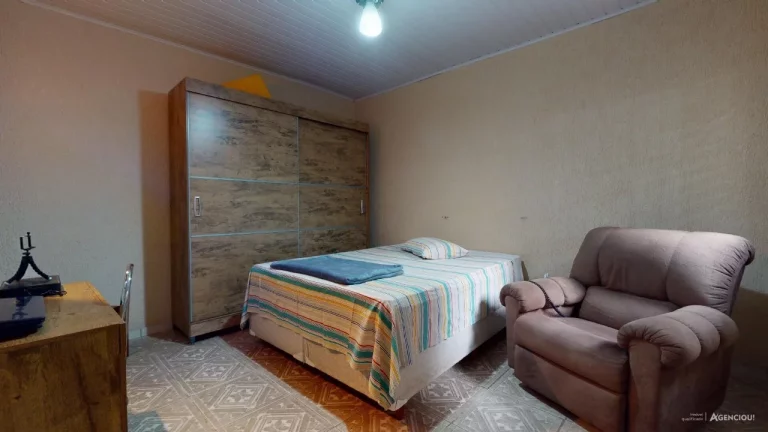 Imagem Sobrado Ipiranga - 220 m² - 3 Dormitórios - 1 Suíte - 2 Vagas