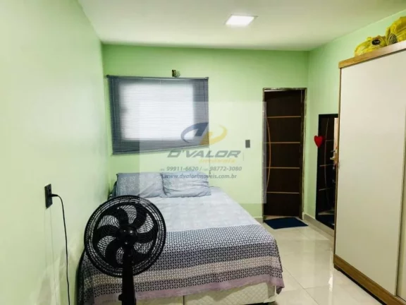 Imagem Vendo Casa em excelente localização com 131m², 02 Quartos (sendo 01 suíte), 01 Vaga