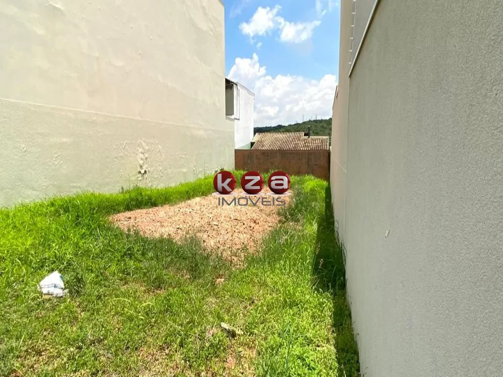 Imagem Terreno à venda em Valinhos-SP, bairro Parque Nova Suiça, 300,00 m² de área!