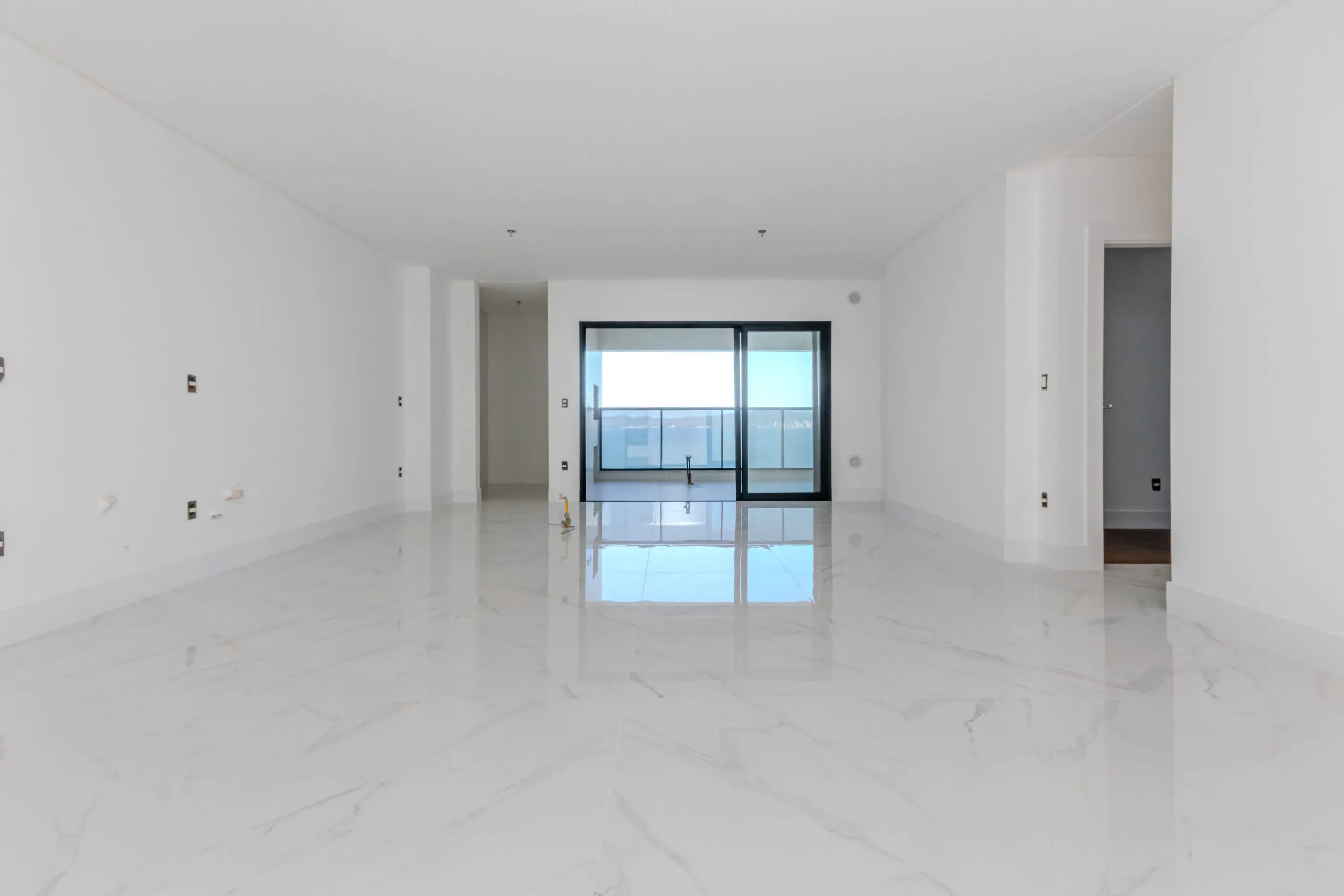 Imagem Apartamento com vista para o mar à venda com 180m2 por R$ 7.200.000,00