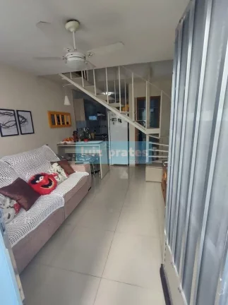 Imagem Sobrado 2 quartos, frente norte, condomínio fechado, ótima localização próximo ao Shopping
