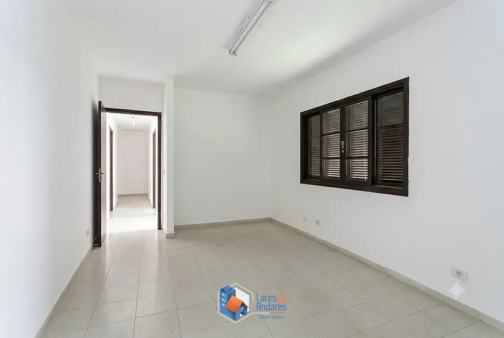 Imagem Sobrado para venda em Jardim Santa Cruz (Campo Grande) com 3 quartos, sendo 1 suíte, 167m²