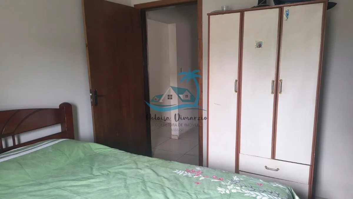 Imagem Excelente imóvel para investidor no Perequê-açu a apenas 250m do mar: 02 casas térreas, entrada por ruas separadas