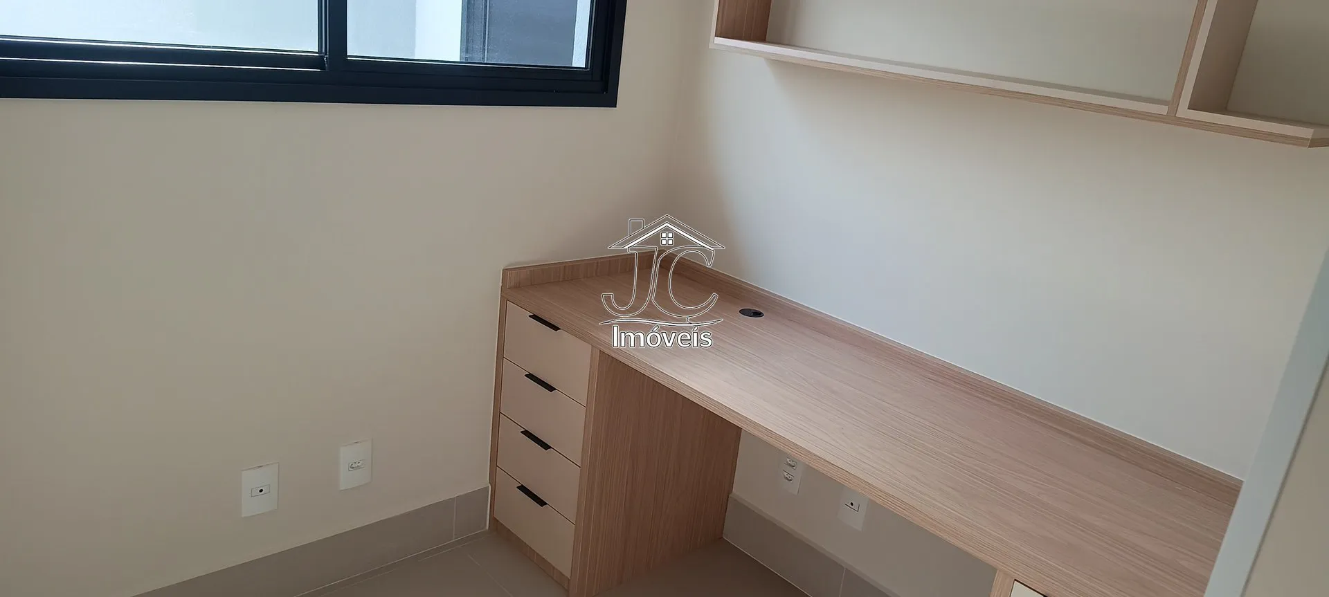 Imagem Casa com 3 suítes no condomínio Portal do Jequitiba-Valinhos