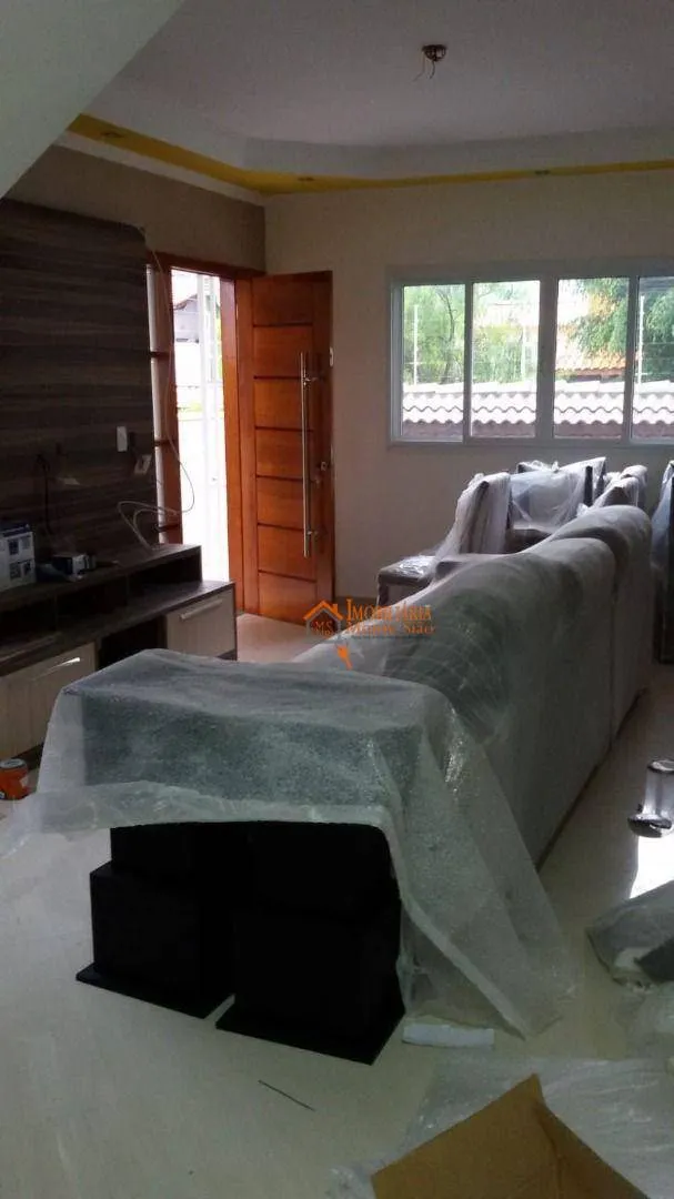 Imagem Sobrado com 3 dormitórios à venda, 214 m² por R$ 900.000,00 - Parque Flamengo - Guarulhos/SP