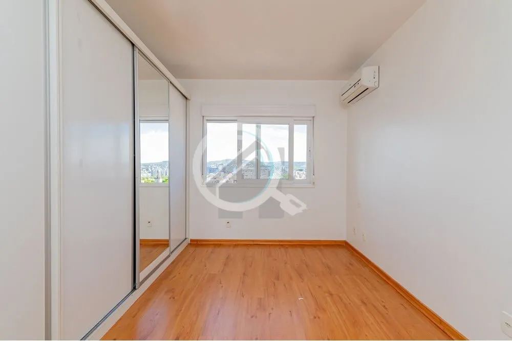 Imagem Apartamento impecável, semi-mobiliado na Cidade Baixa, condomínio referência na região com linda...