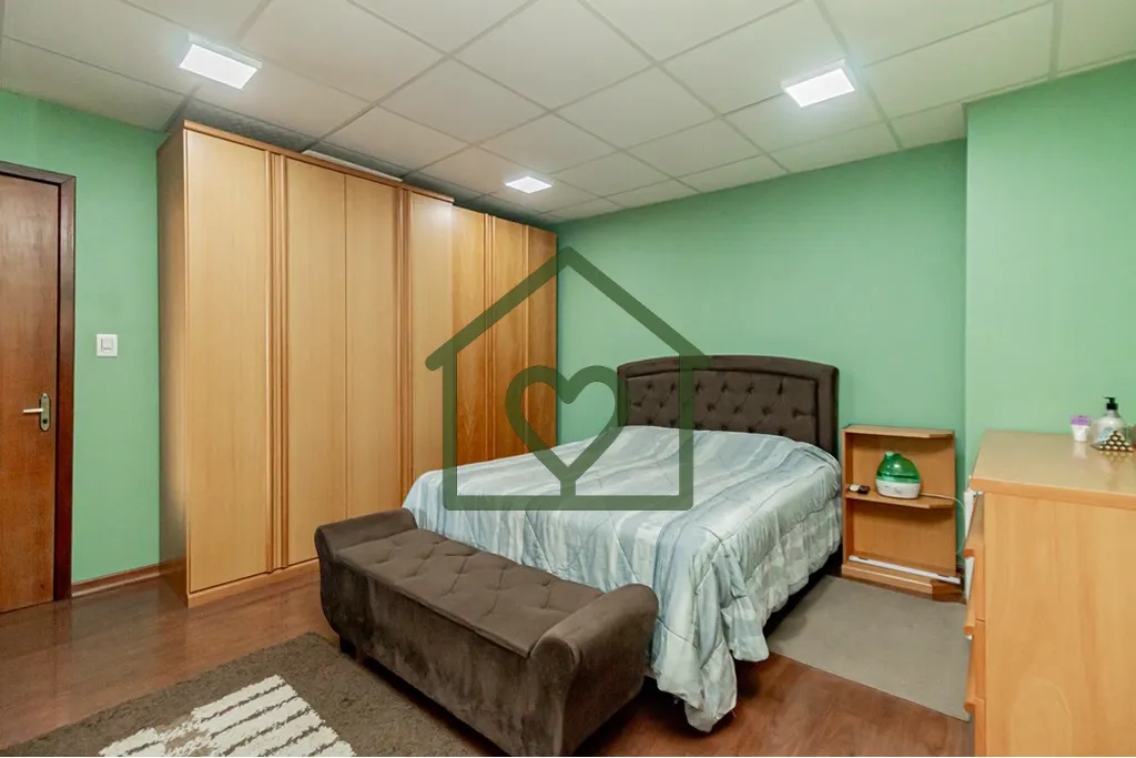 Imagem Apresento um excelente imóvel comercial e residencial localizado na Av. Pará, a apenas meia quadra...