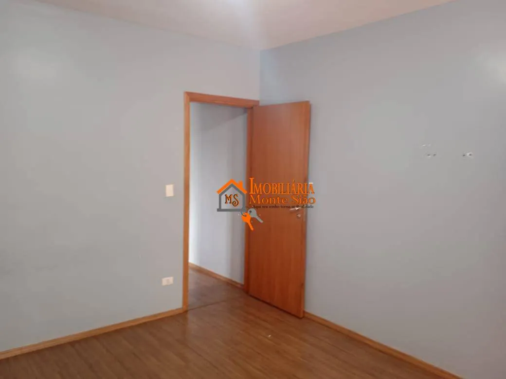 Imagem Sobrado com 3 dormitórios à venda, 180 m² por R$ 630.000,00 - Cidade Parque Alvorada - Guarulhos/SP