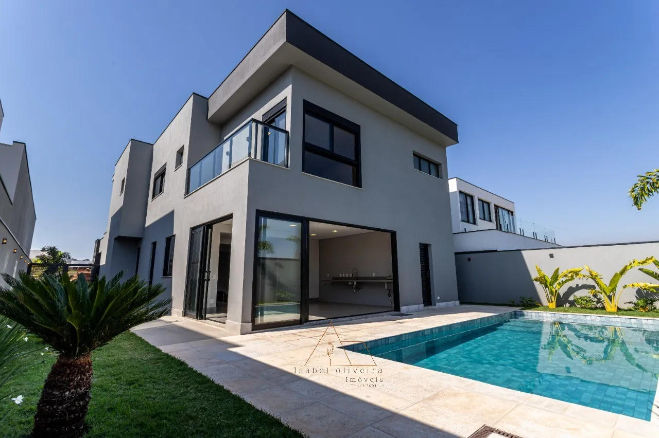 Foto do imóvel Venda de Casa de Alto Padrão no Condomínio Villas do Golfe em Itu-SP: 4 quartos, 1 suíte, 6 banheiros, 3 vagas, 336,98 m².