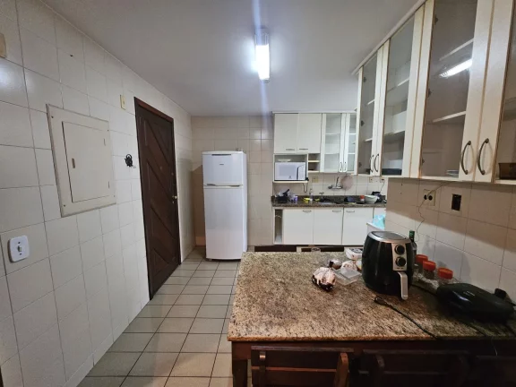 Imagem Apartamento de 3 quartos (sendo 1 suite com varanda e 1 quarto revertido) em Agriões, Teresópolis RJ