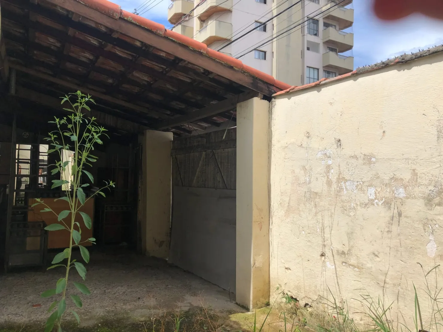 Foto do imóvel Comercial para Locação 2 Quartos, 2 Vagas, 120M², Centro, Pindamonhangaba - SP