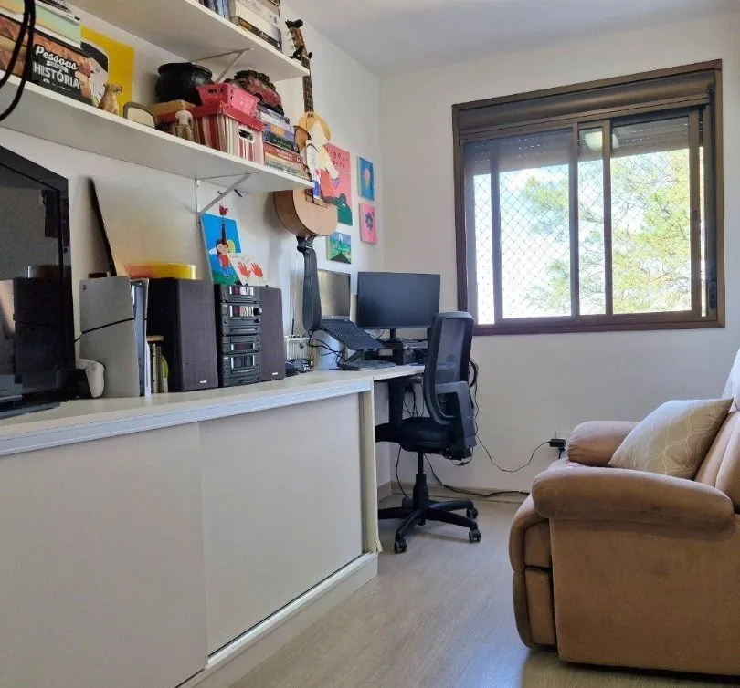 Imagem Apartamento com 76 m² três dormitórios no bairro tristeza em Porto Alegre para comprar.
