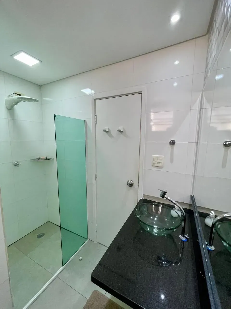 Imagem Casa com 4 Quartos à Venda, 210 m² em Enseada - Guarujá