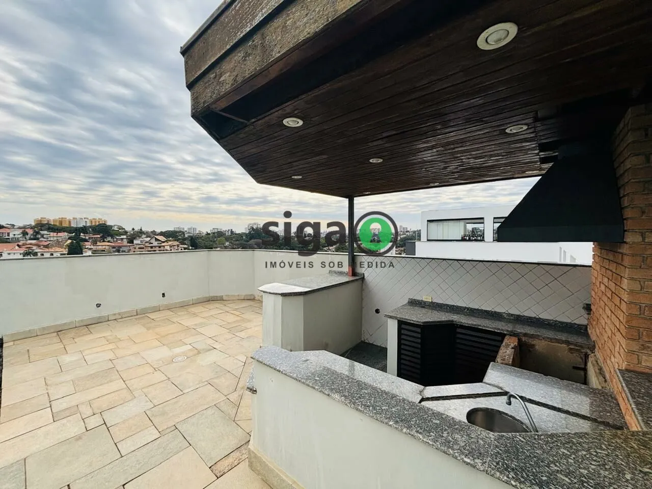 Imagem Cobertura à venda no Jardim Guedala | 227m² | 4 dormitórios | Piscina privativa