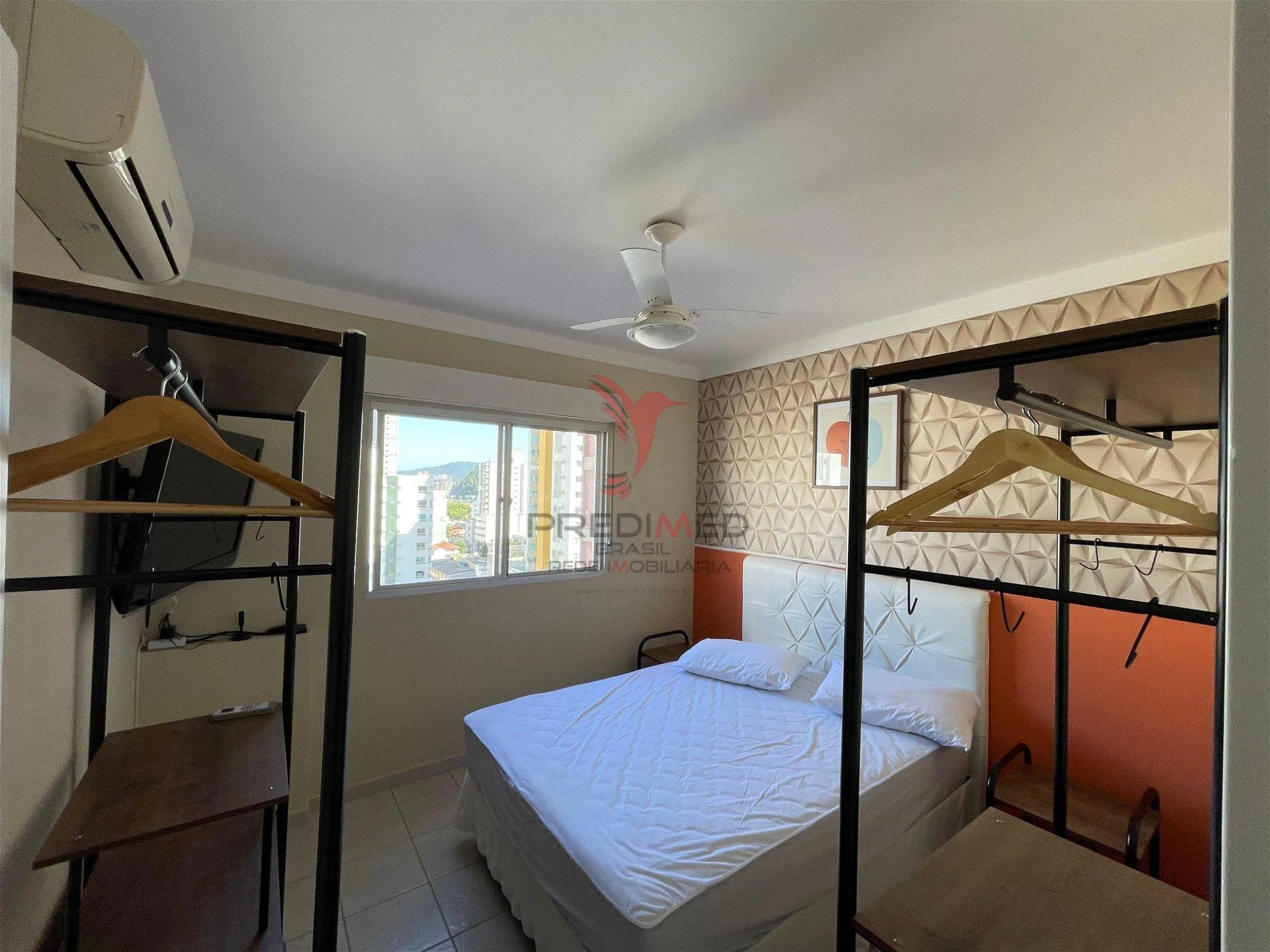 Imagem Apartamento localizado no CENTRO de Balneário Camboriú, a 350m do MAR!!