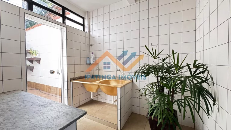 Imagem Casa à Venda no Bairro das Águas - 4 Dormitórios em Ipatinga