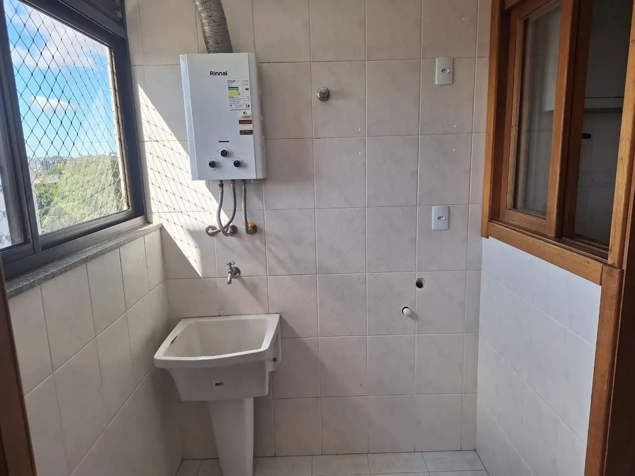 Imagem Amplo apartamento de 2D com suíte e vaga