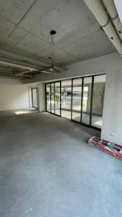 Imagem Loja Comercial com 2 salas e 1 banheiro na Cerqueira César, São Paulo-SP: 210m² de Área!