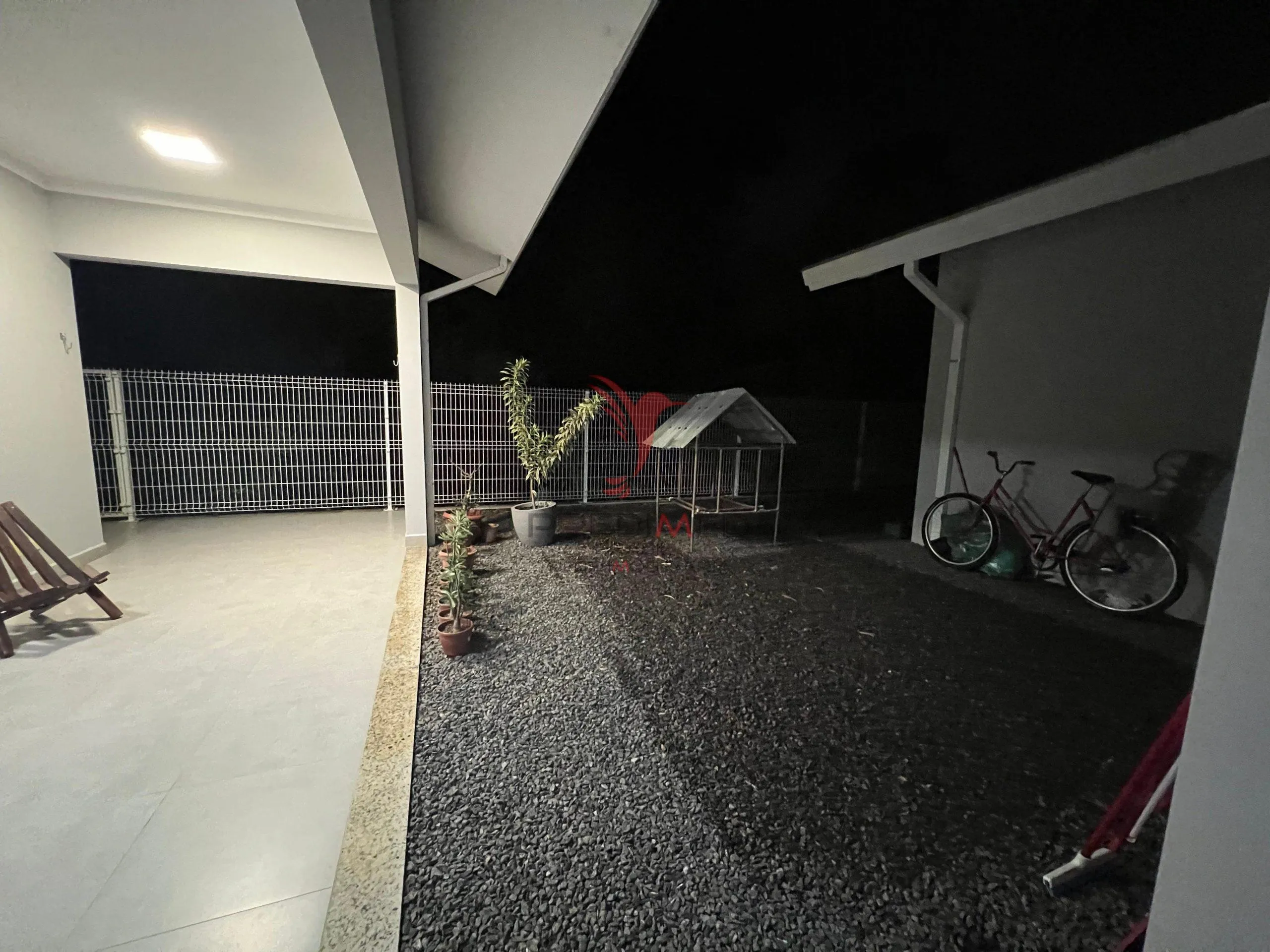 Imagem Casa Alto Padrão Localizada no Bairro Amizade. Aceita imóvel de menor valor