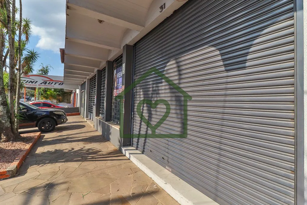 Imagem Localizada em uma das ruas mais movimentadas e comerciais do bairro Sarandi, esta loja de 80 m² na ...