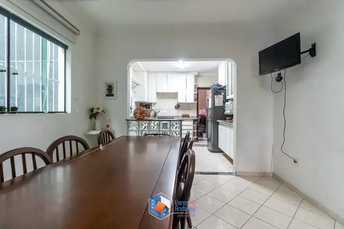 Imagem Sobrado para venda em Parque São Domingos com 3 quartos, sendo 3 suítes, 190m²