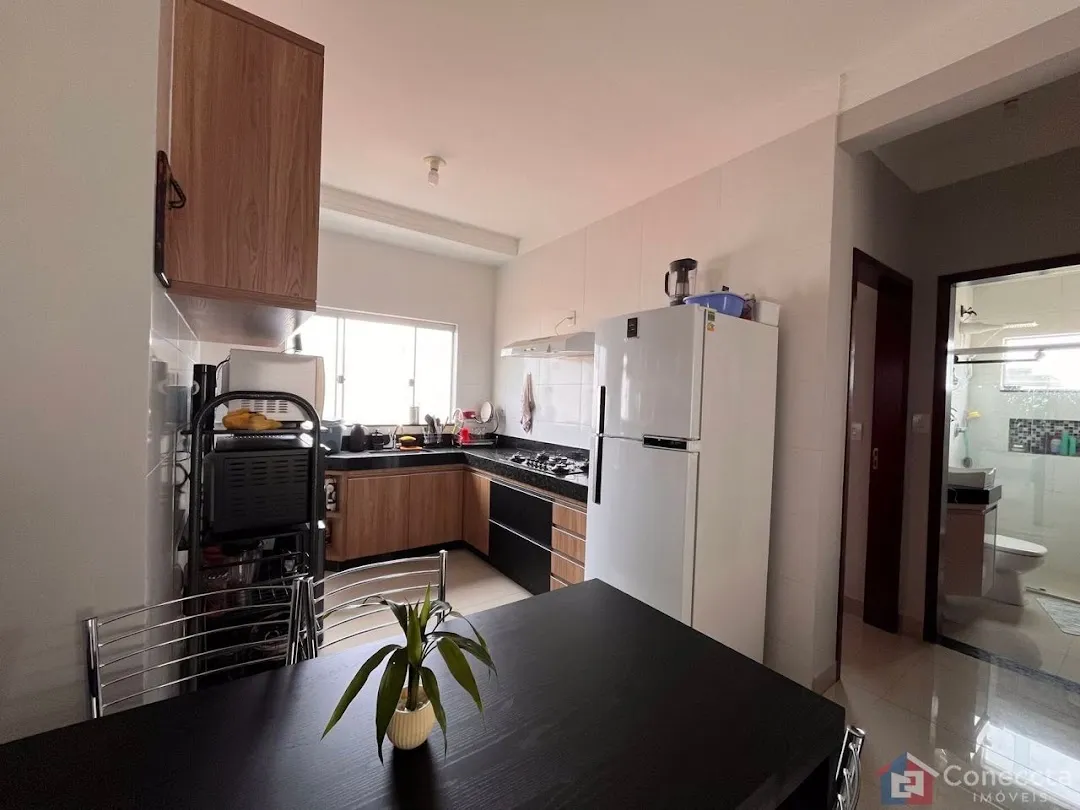 Imagem Apartamento com 2 dormitórios à venda, 57 m² por R$ 260.000,00 - Laranjeiras - Patos de Minas/MG