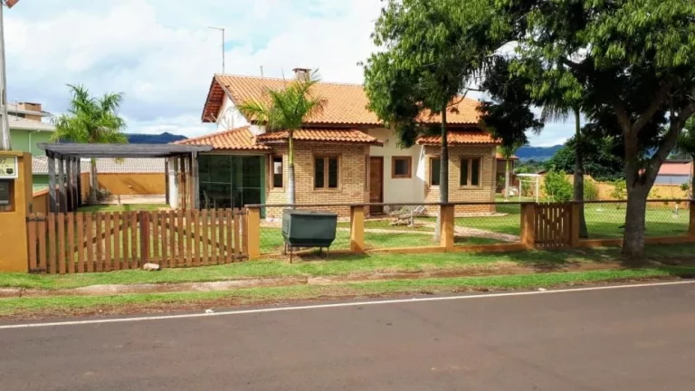 Linda casa de campo a venda no condomínio Ninho Verde II Eco Residence em Quadra DT Lote 07/08