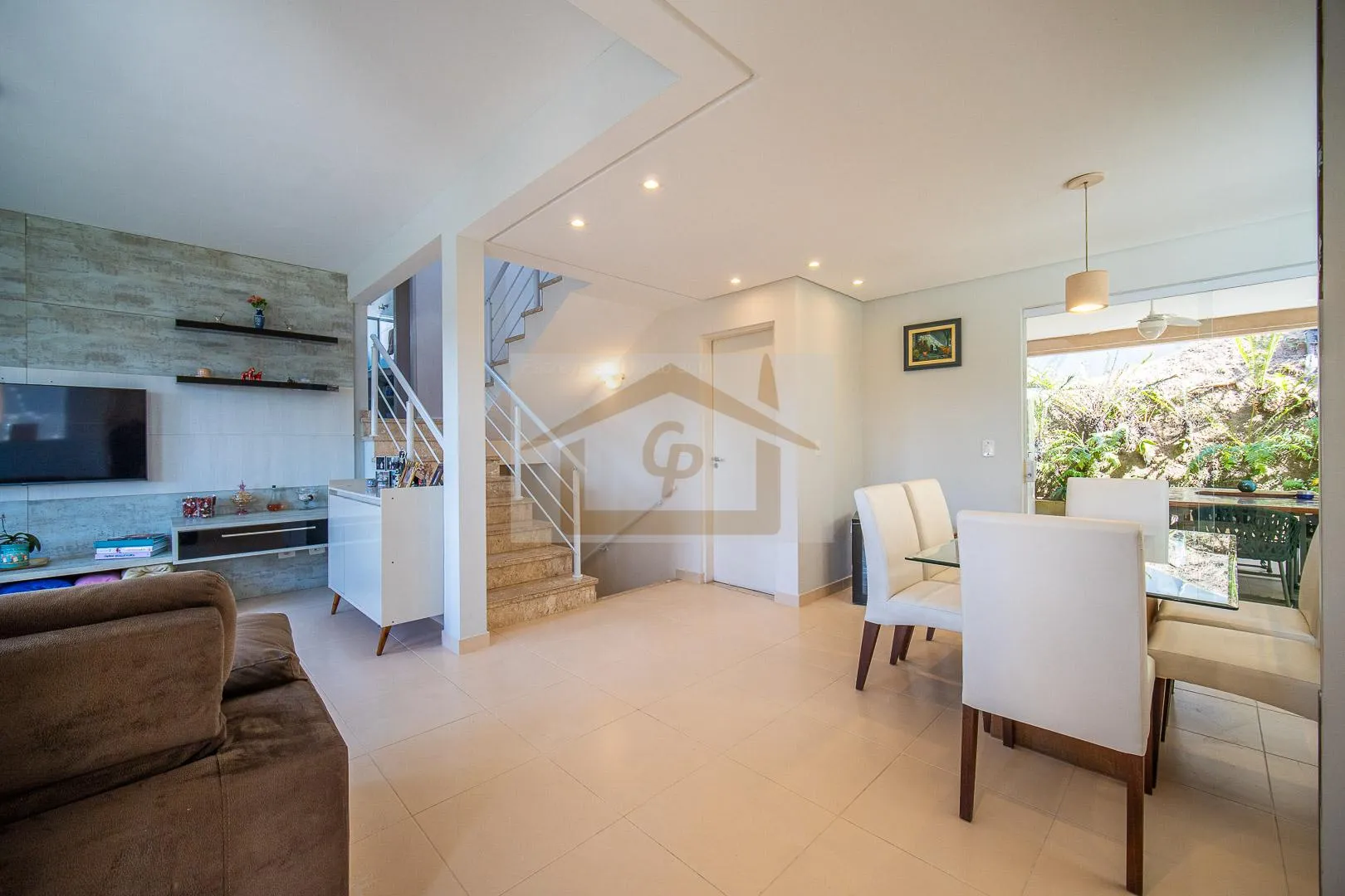 Foto do imóvel Casa com 4 dormitórios, sendo 4 suítes à venda - Granja Viana - Cotia/SP
