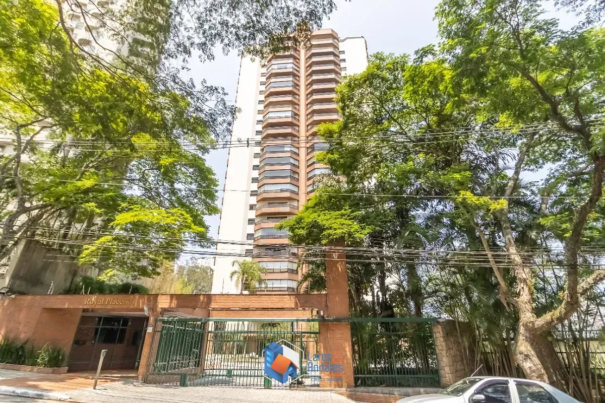 Foto do imóvel APTO COM 213m² | 3 SUÍTES | SALA 3 AMBIENTES | 20º ANDAR | VISTA PERMANENTE | 4 VGS | EXCELENTE LOCALIZAÇÃO- VILA SUZANA - SP em Avenida José Galante