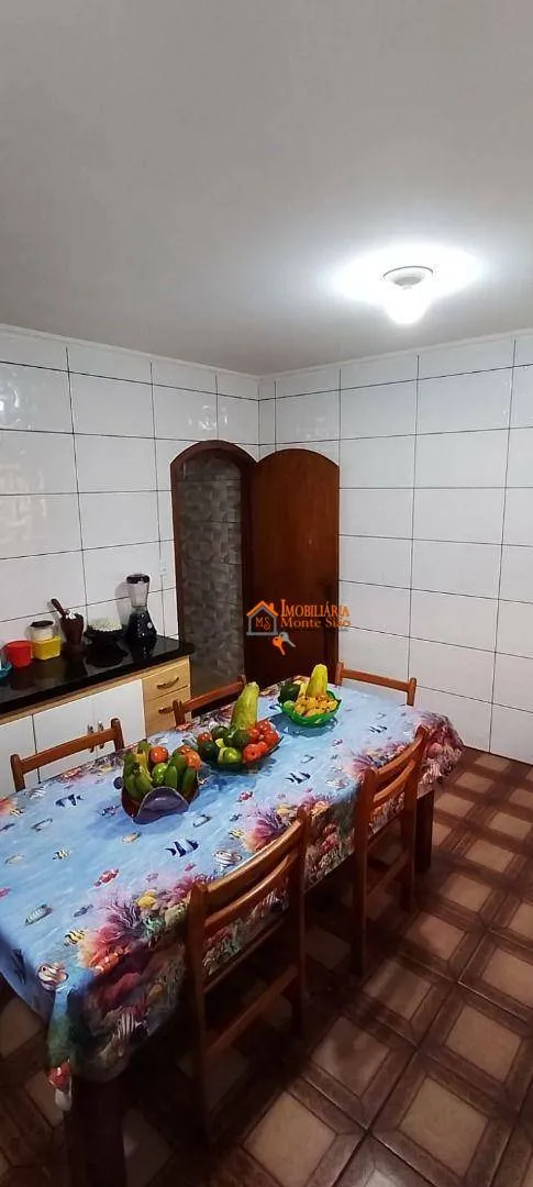 Imagem Sobrado com 3 dormitórios à venda, 170 m² por R$ 950.000,00 - Jardim Pinhal - Guarulhos/SP