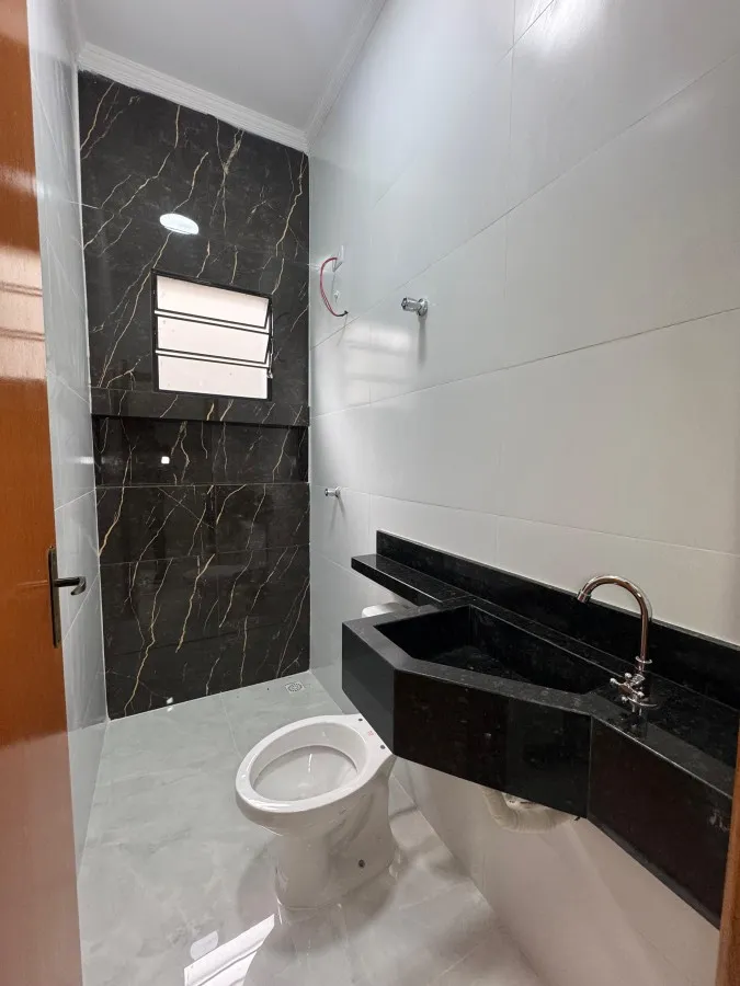 Imagem Casa para Venda em Mongaguá, Florida Mirim, 3 dormitórios, 1 suíte, 2 banheiros, 3 vagas