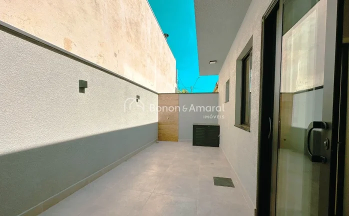 Imagem Maravilhosa casa térrea, acabamento de primeira, com 3 quartos sendo 3 suítes e a master com close...