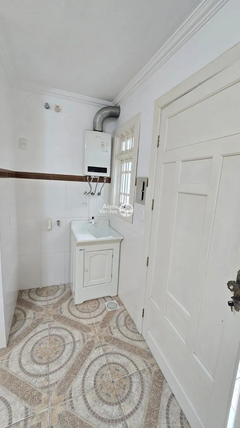 Imagem Vende-se casa geminada no centro de canela a 5 minutos da Catedral de Pedra