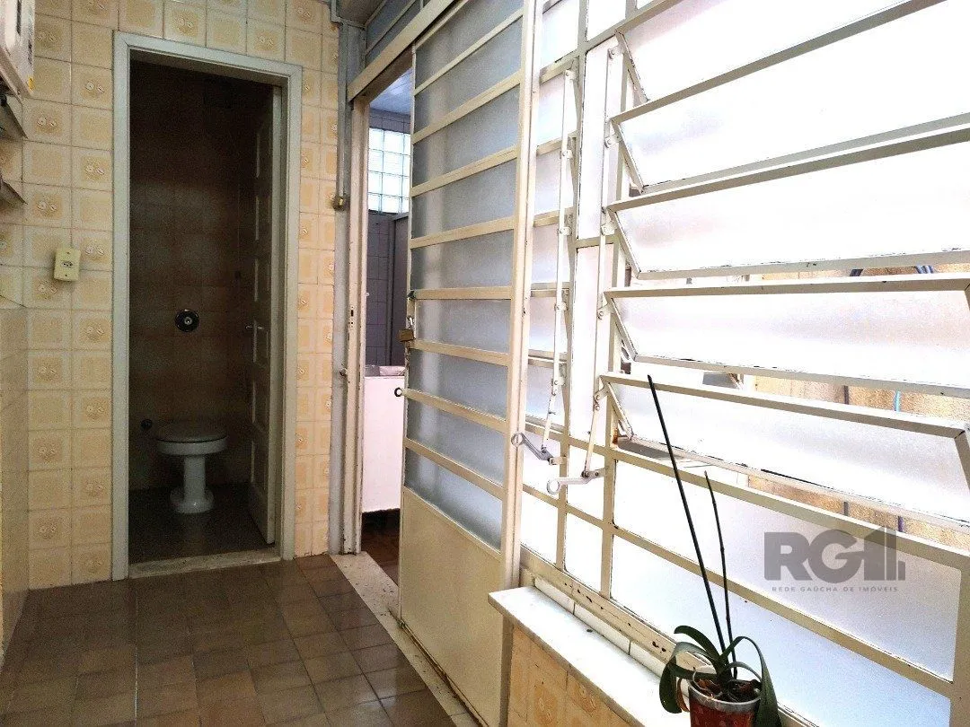Imagem Apartamento Garden, 2 quartos, 1 suite, 2 banheiros, dependência de empregada - Bairro Petrópolis