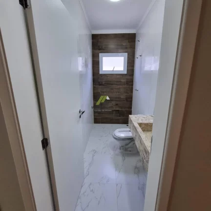 Imagem Excelente Casa em Condomínio
