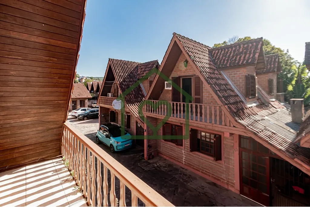Imagem Charmosa casa em estilo cabana rústica, com 3 dormitórios e 2 banheiros, ideal para quem busca con...
