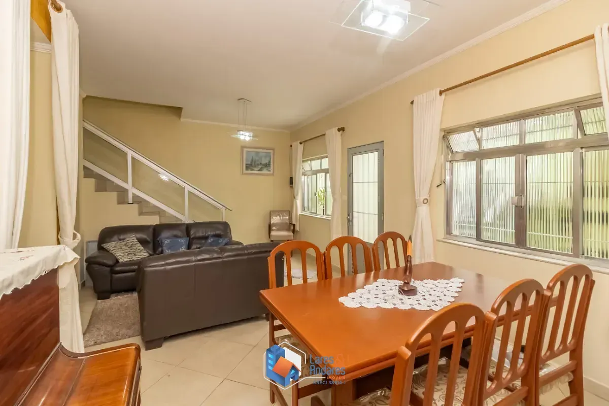 Foto do imóvel Sobrado para venda em Jardim Maracanã com 4 quartos, 180m² em Rua Mucugê
