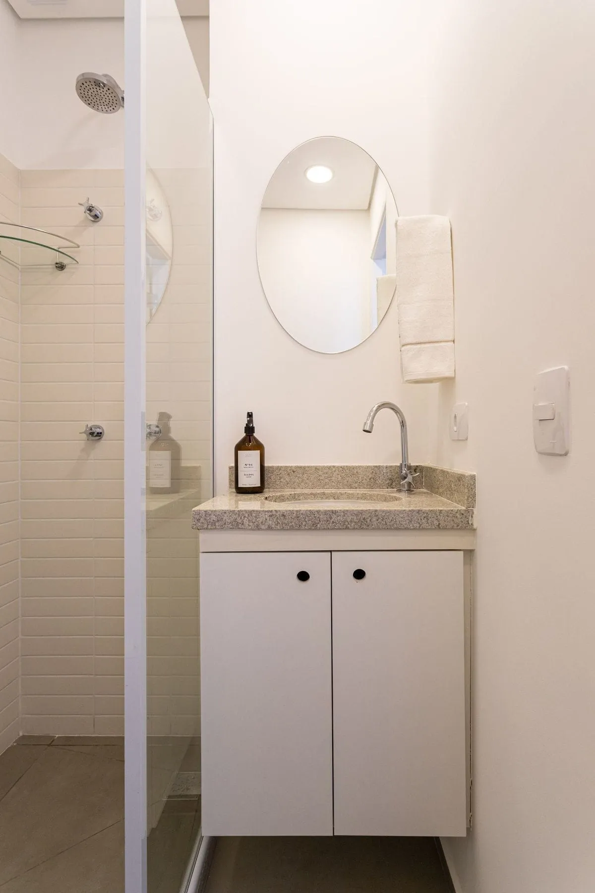 Imagem Apartamento com 1 Quarto para alugar, 27m² - Santa Cecília