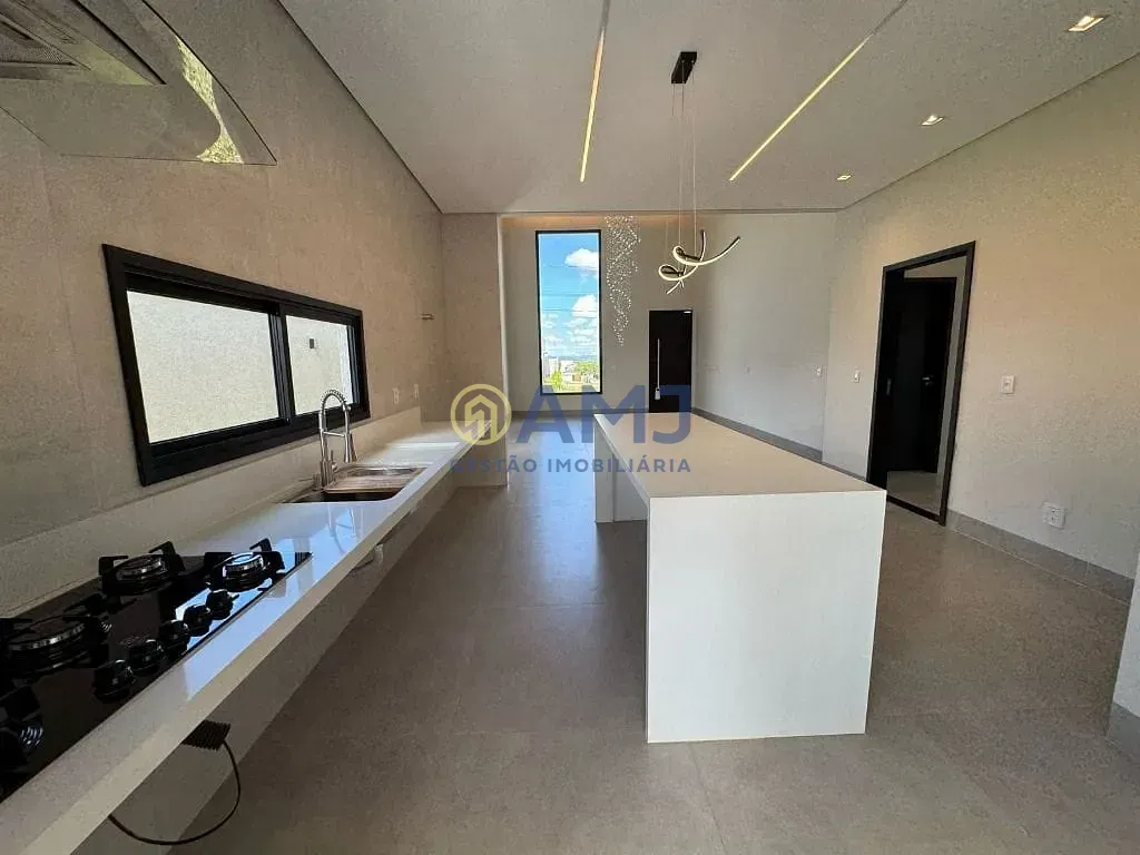 Imagem Venda de Casa de Alto Padrão no Terras Alpha 1 - Senador Canedo