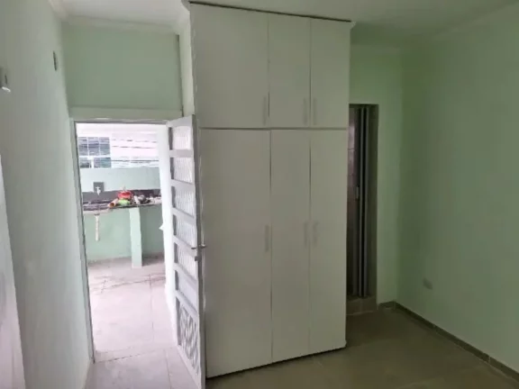 Imagem Sobrado à Venda em Mauá-SP, Parque São Vicente: 3 Quartos, 3 Suítes, 4 Banheiros, 2 Vagas, 145m² de Área