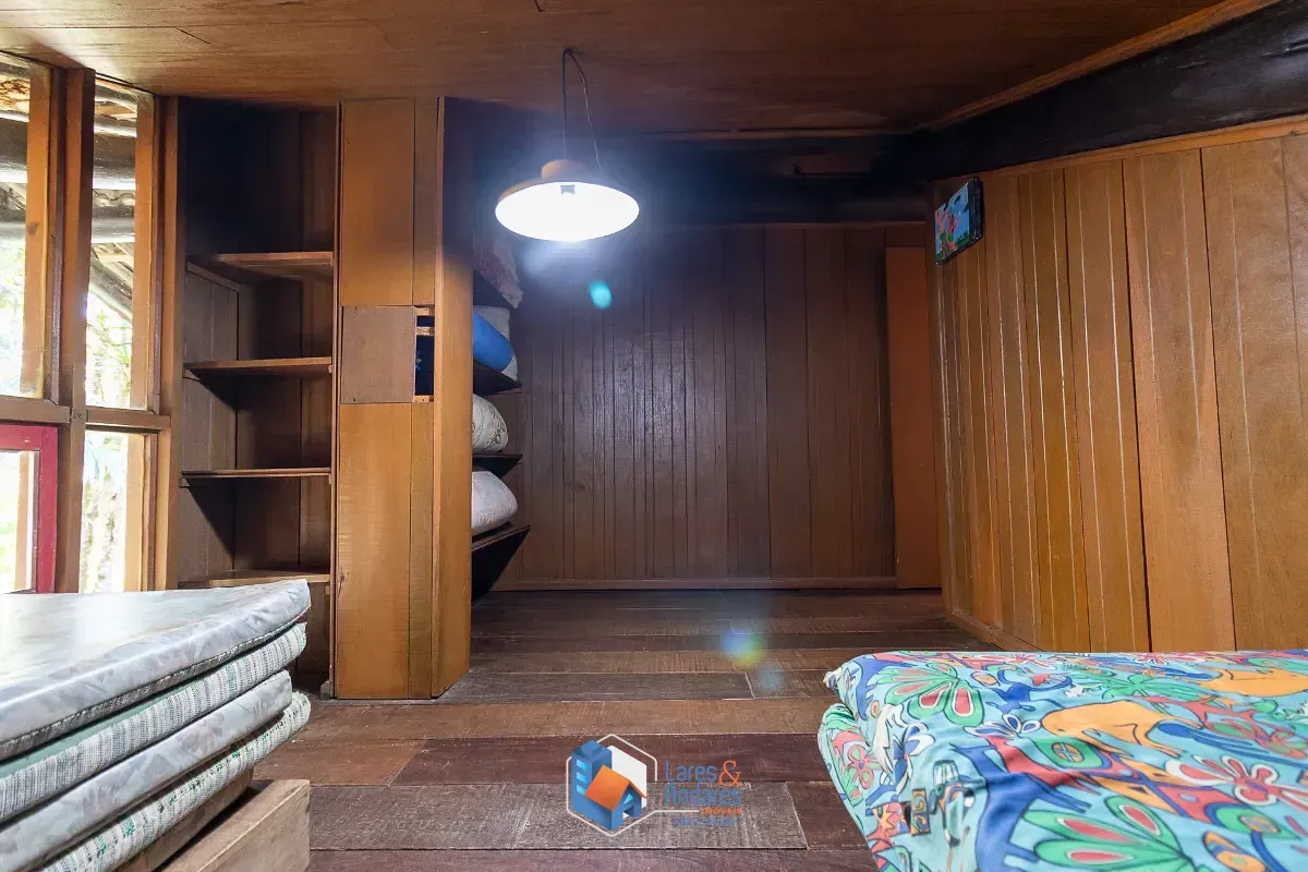 Imagem Casa comercial para venda em Parelheiros, 357m²
