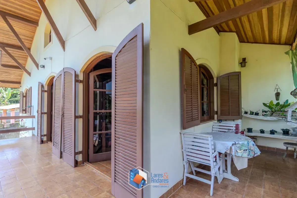 Imagem Casa para venda em Chácara Santo Hubertus com 4 quartos, 277m²