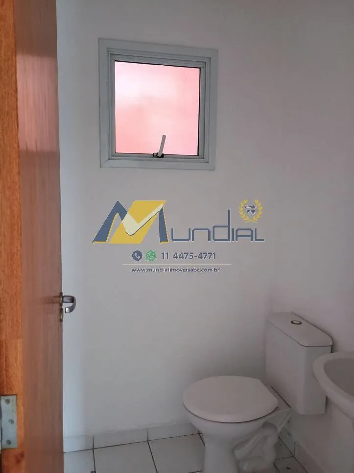 Imagem Sobrado com 2 Suítes na Vila Curuçá - Santo André - lado da linha trolebus
