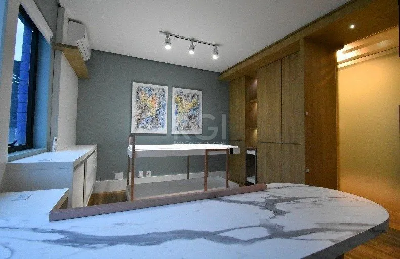 Imagem Conjunto/Sala para Venda - 25.81m², 0 dormitórios, Menino Deus