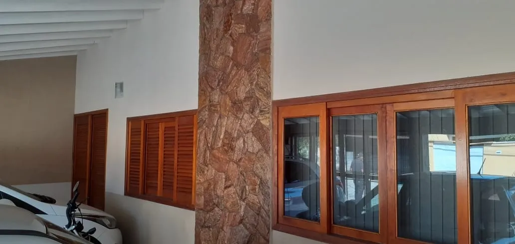 Imagem Casa à venda 3 Quartos, 1 Suite, 2 Vagas, 250M², Vila Rica, Pindamonhangaba - SP