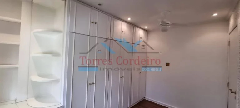 Imagem Apartamento de alto padrão com 4 dormitórios + 3 vagas - Vila Suzana