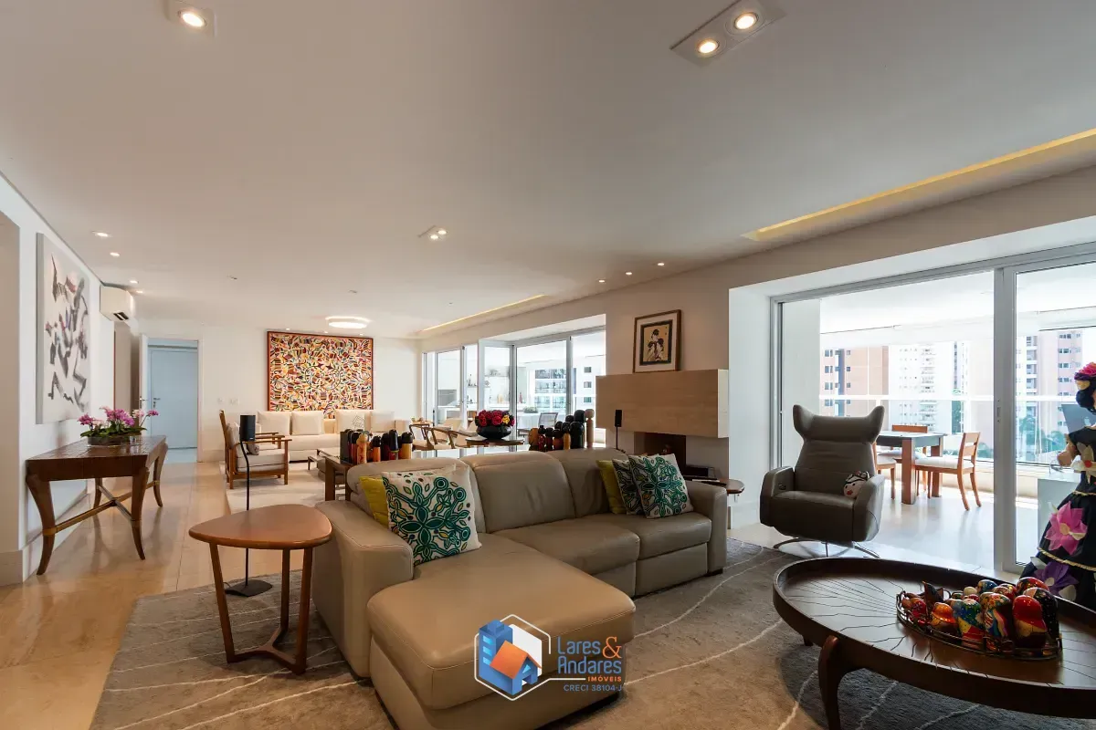 Imagem Apartamento para venda em Moema com 4 quartos, sendo 4 suítes, 335m²